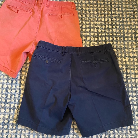 2 pairs of Gap cotton shorts-good condition size 34- 10” short - Picture 1 of 3